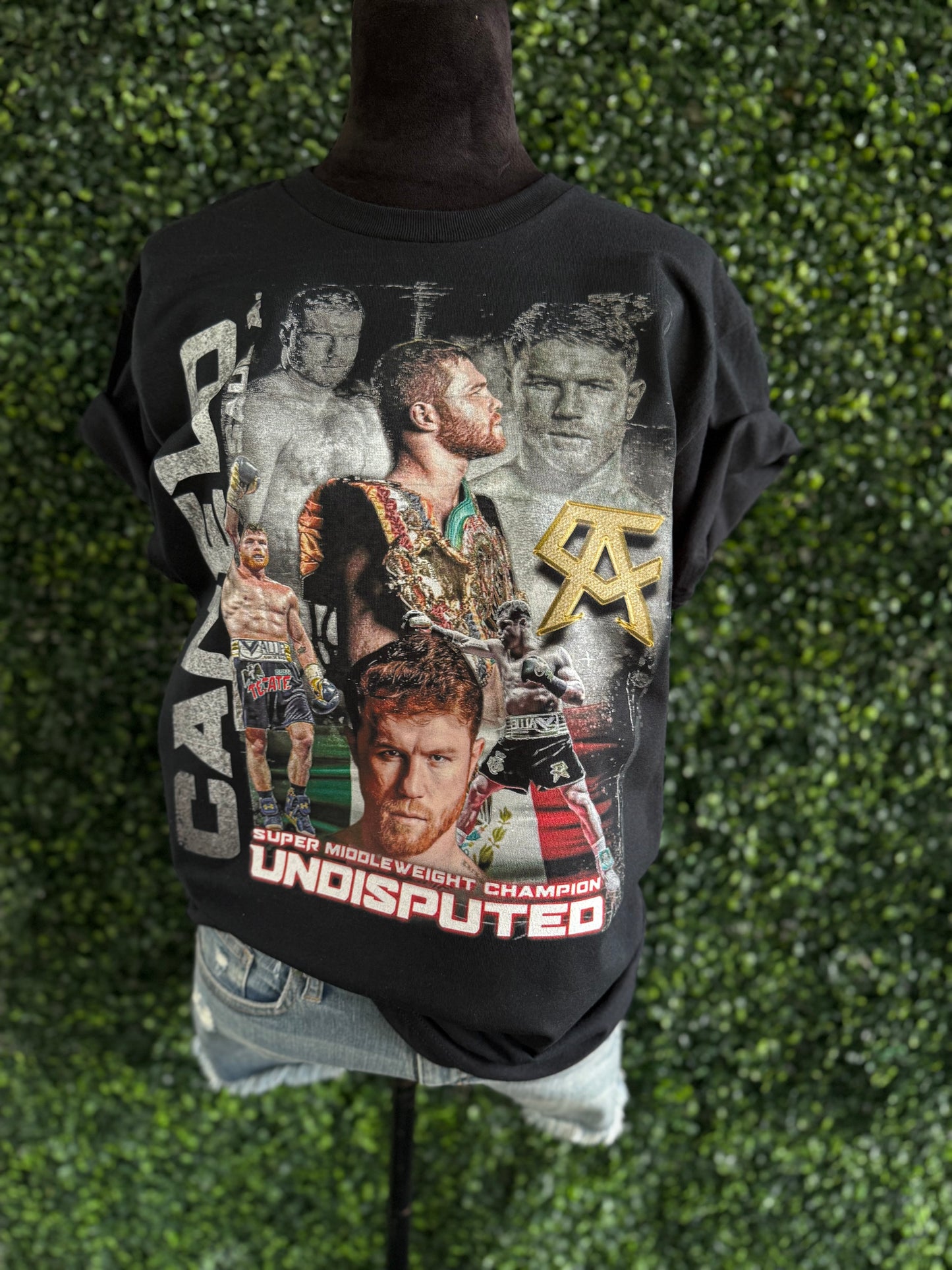 Canelo distressed tee