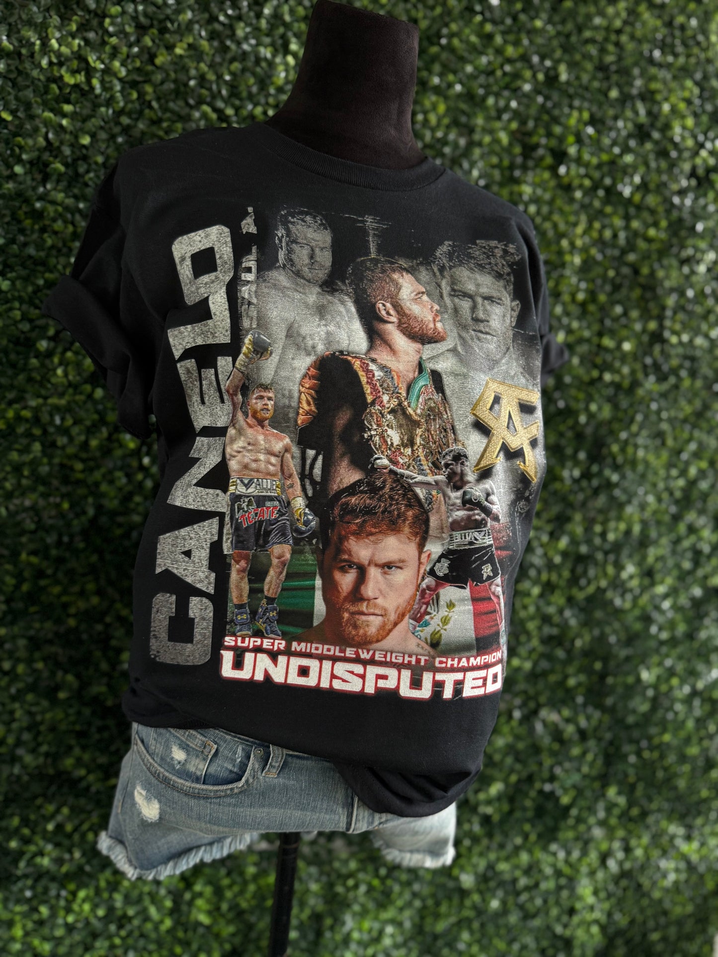 Canelo distressed tee