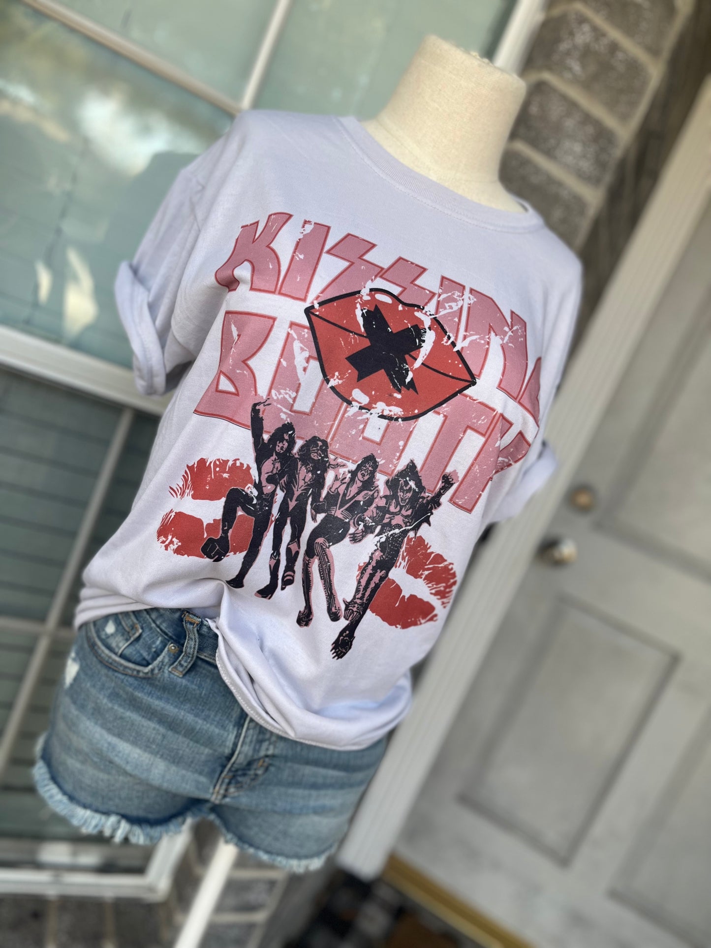 Kissing booth band