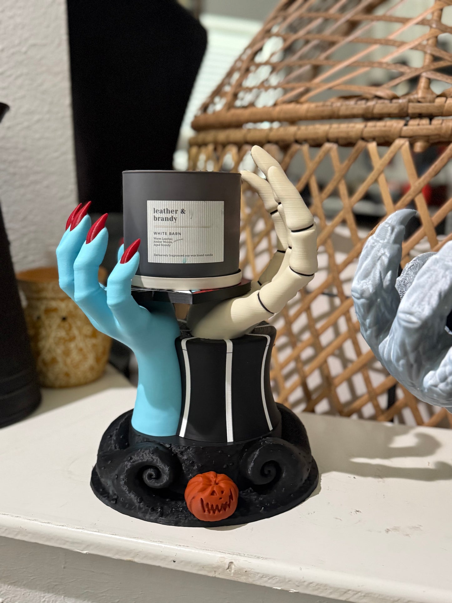 Candle holder fingers