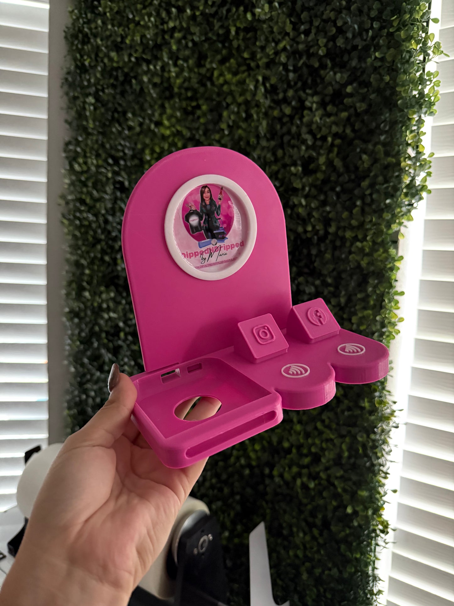 NFC social media stand